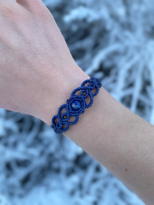 Armband mit Lapislazuli